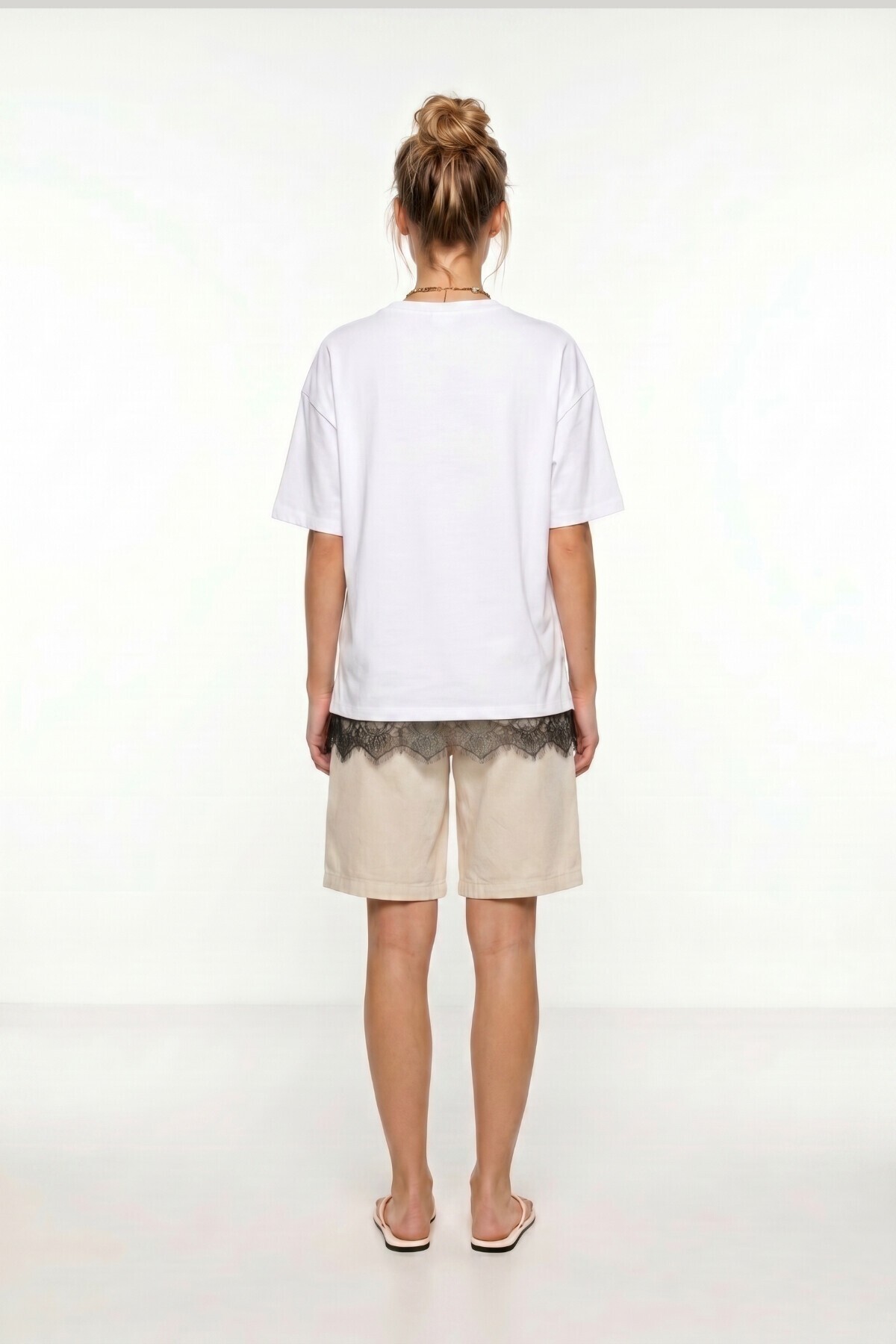 Dantel Detaylı Oversize Örme T-shirt BEYAZ LUB0377