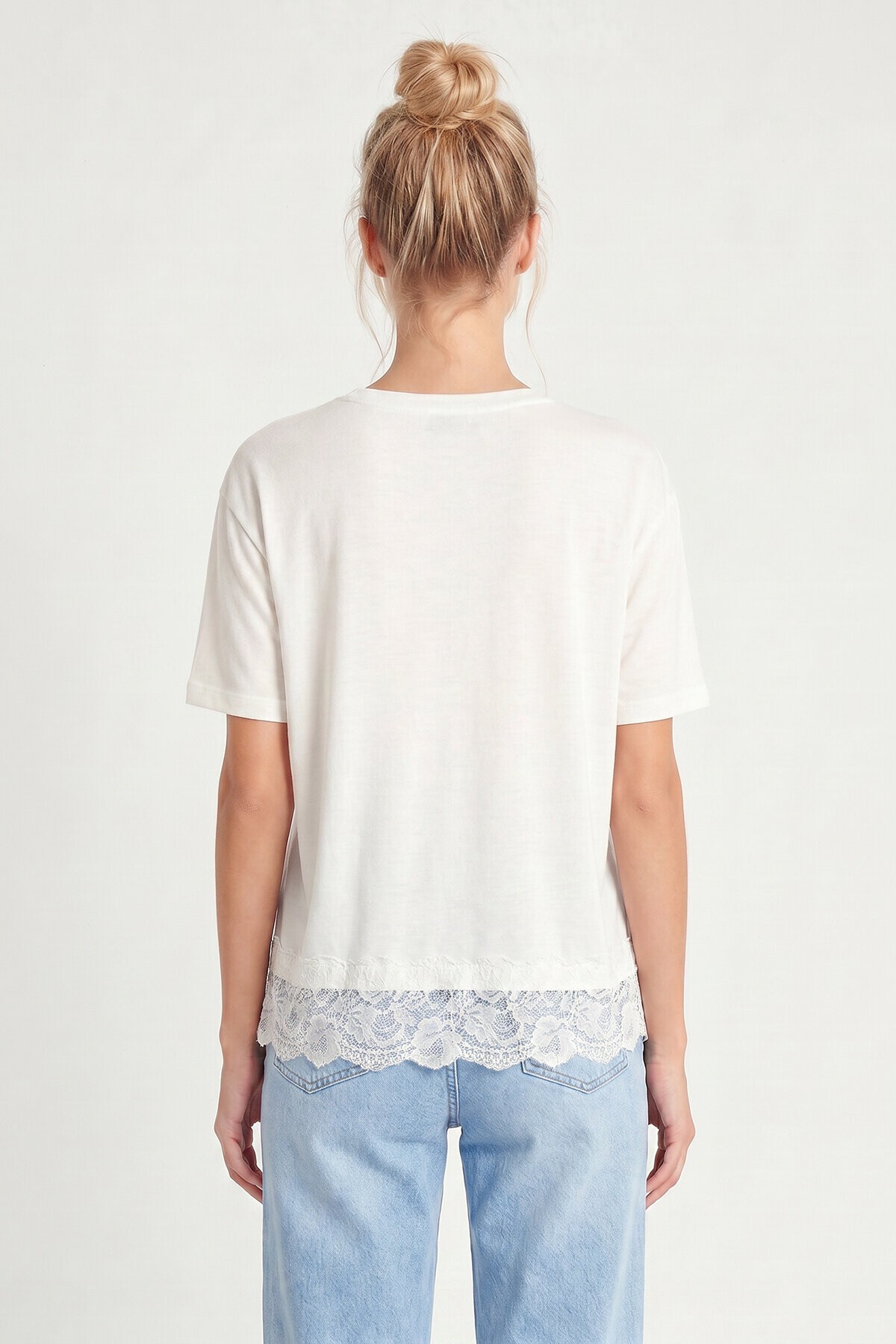 Dantelli Oversize Mevsimlik Triko Bluz BEYAZ LYY0146