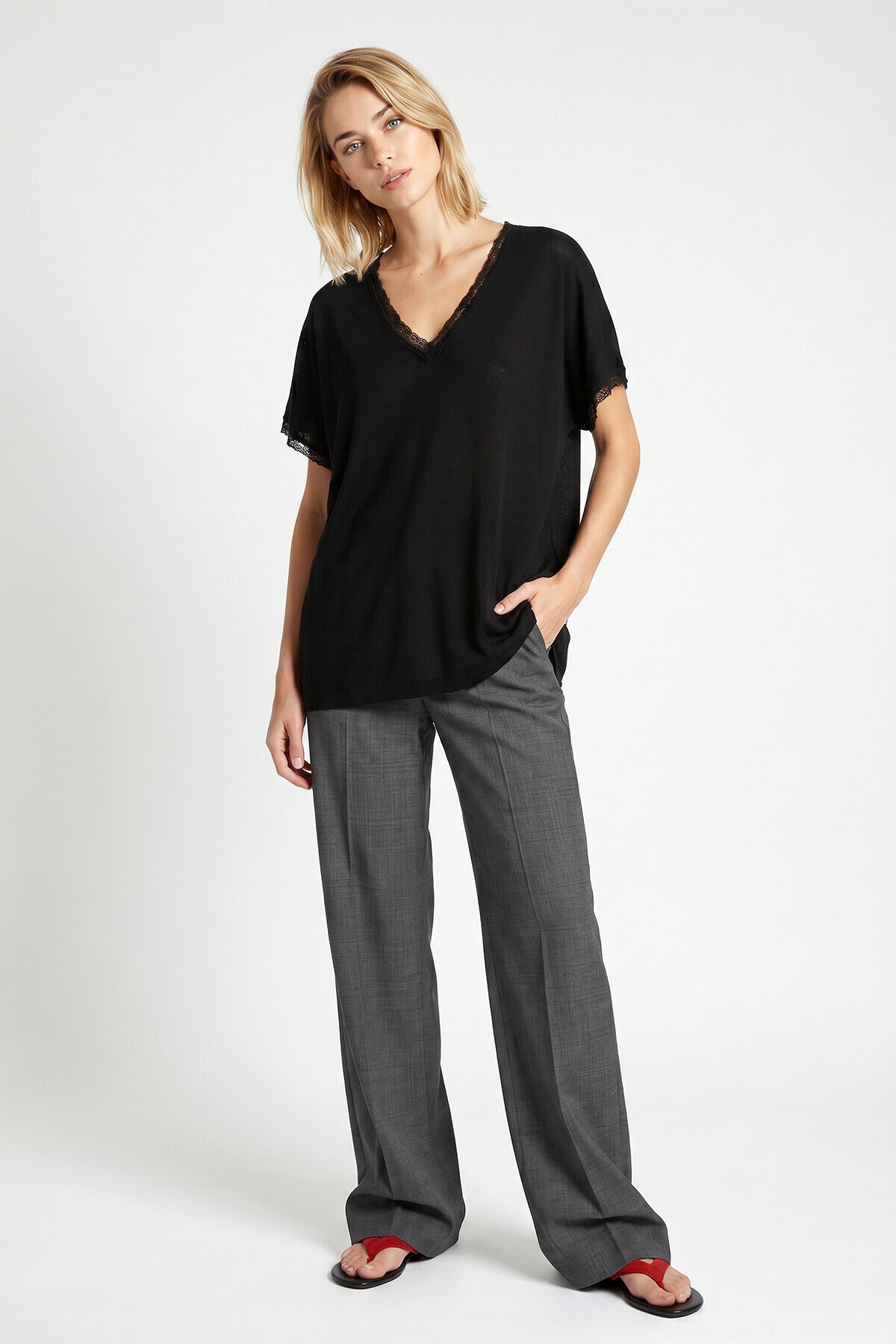 Dantelli Oversize Mevsimlik Triko Bluz SİYAH LYY0145