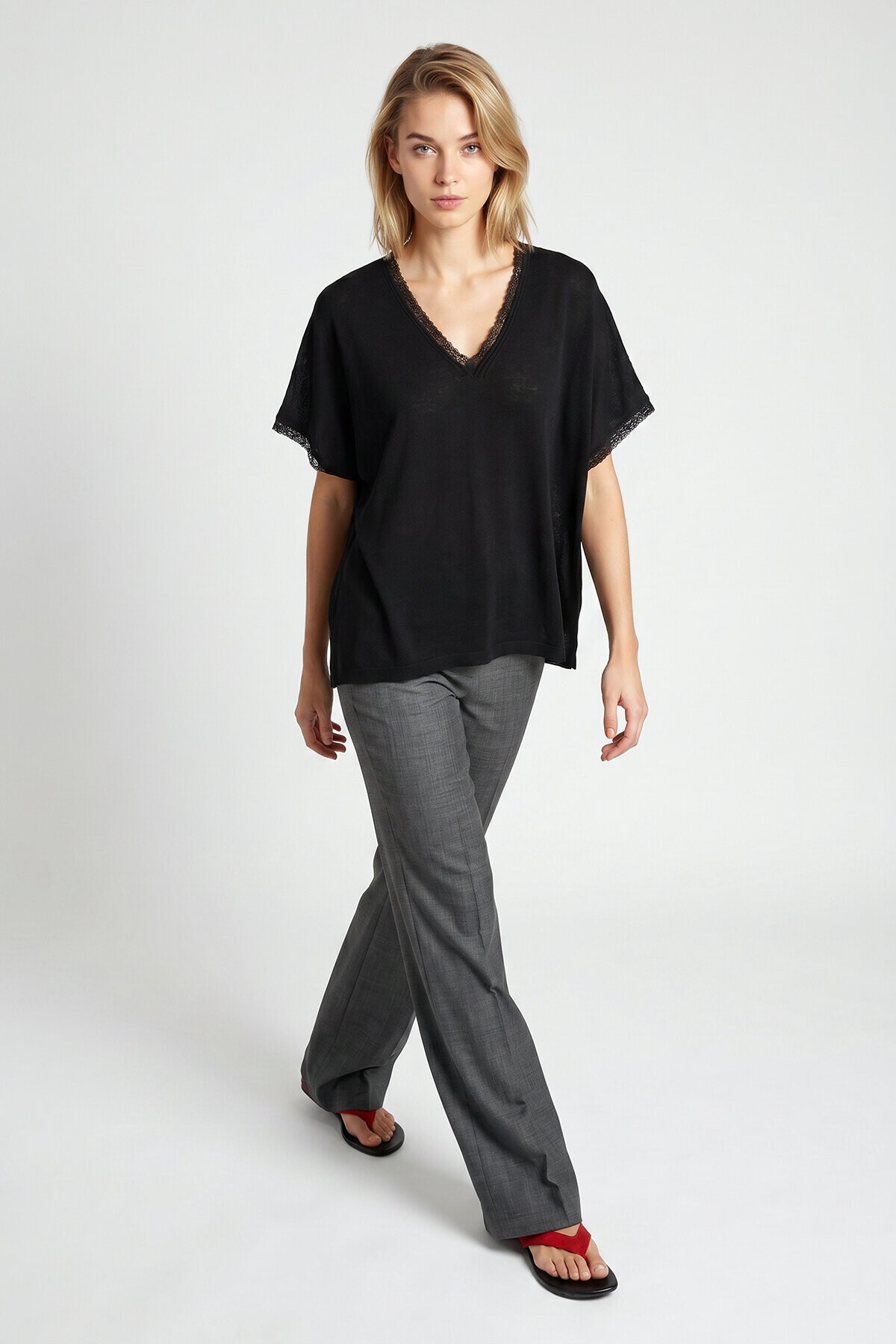 Dantelli Oversize Mevsimlik Triko Bluz SİYAH LYY0145