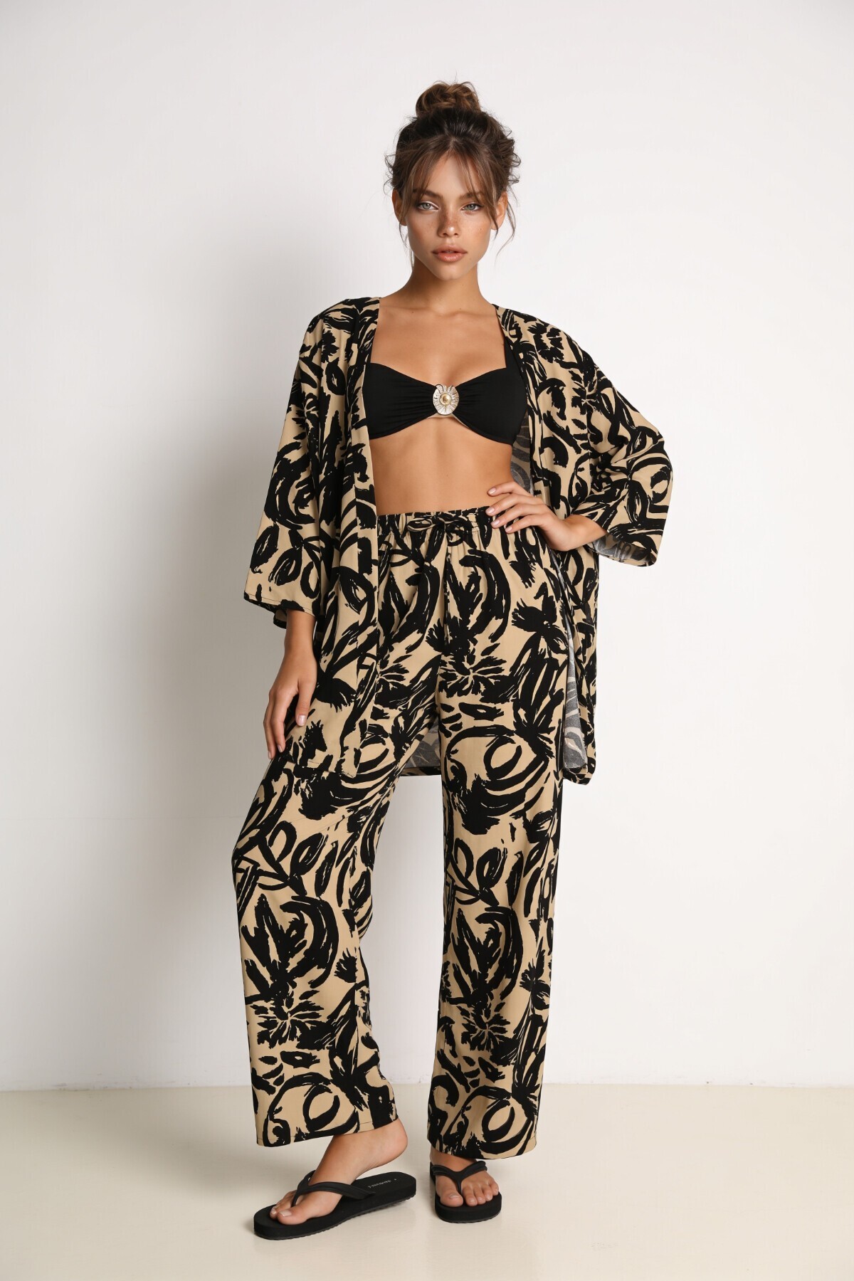 Desenli Yazlık Viskon Kimono Pantolon Takım SİYAH BEJ LRN0013