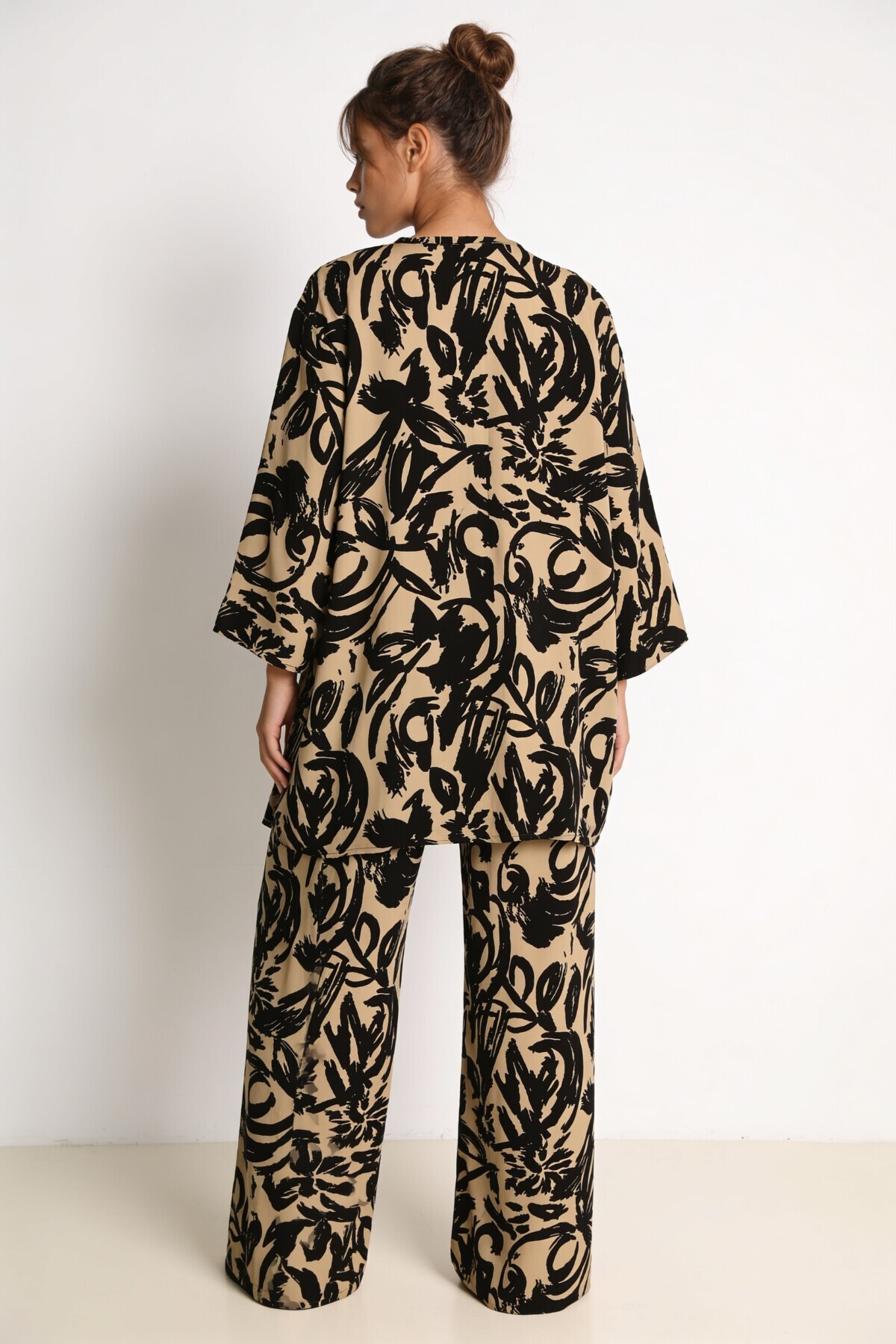 Desenli Yazlık Viskon Kimono Pantolon Takım SİYAH BEJ LRN0013