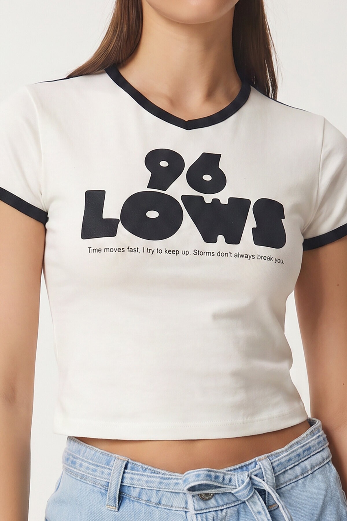 Kontrast Baskılı Pamuklu T-shirt BEYAZ LACİVERT LUB0346