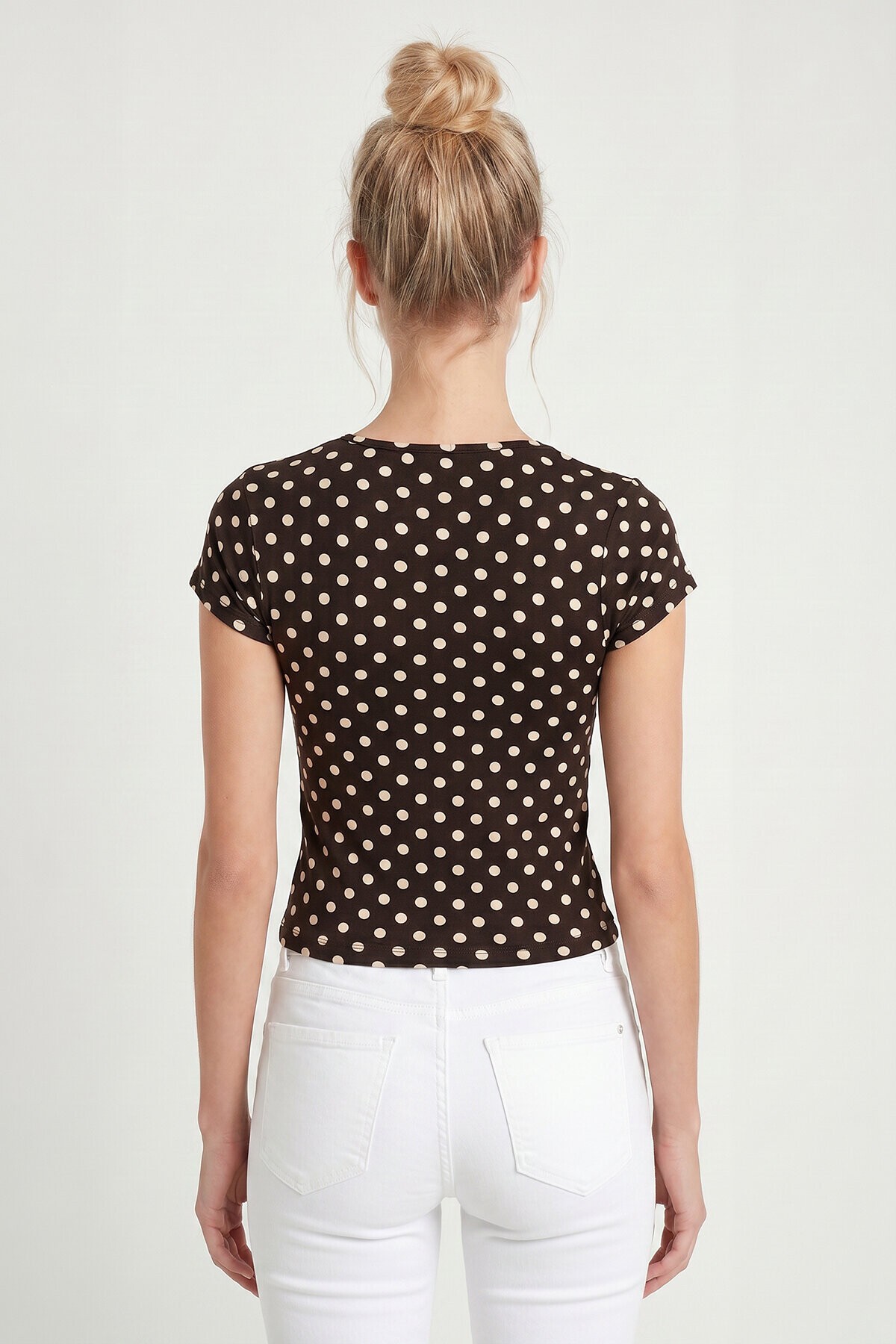 Puantiye Desenli Polyamid T-shirt KAHVERENGİ LZV0083