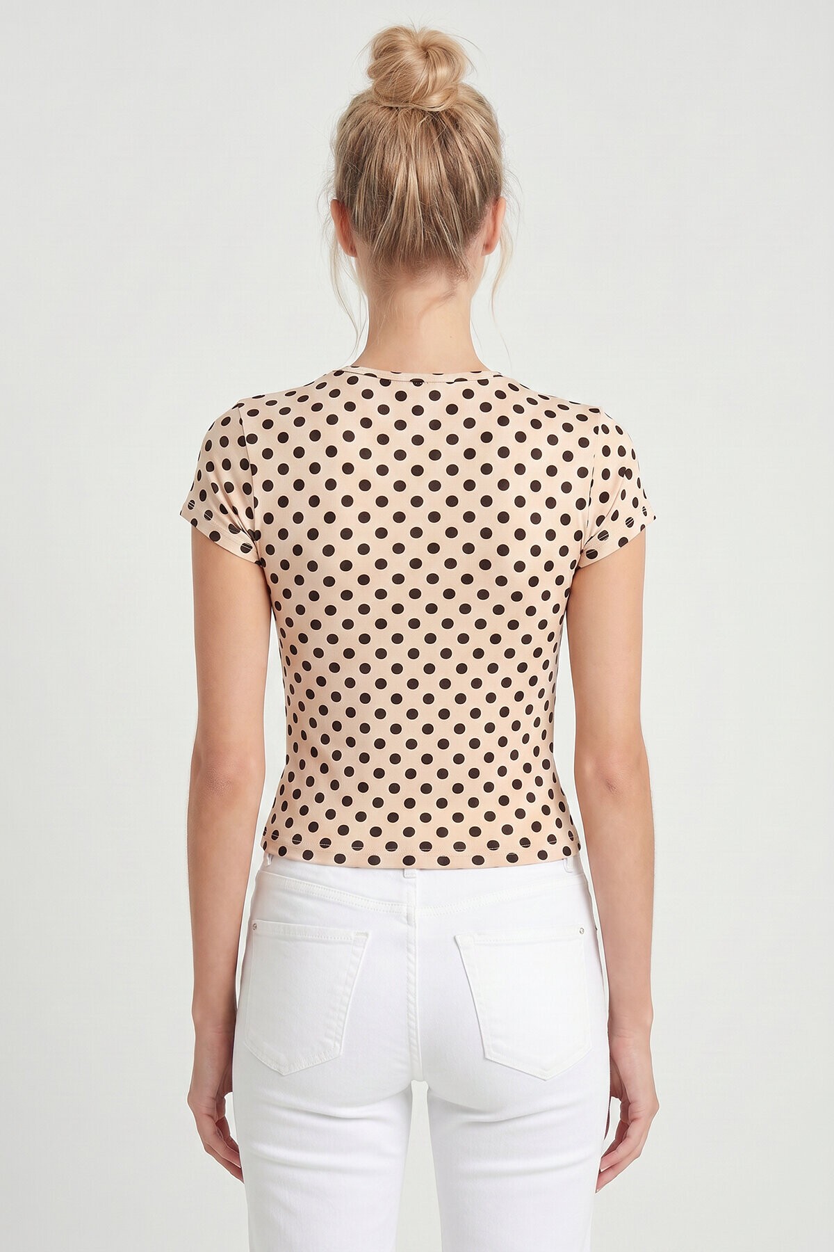 Puantiye Desenli Polyamid T-shirt KREM LZV0083