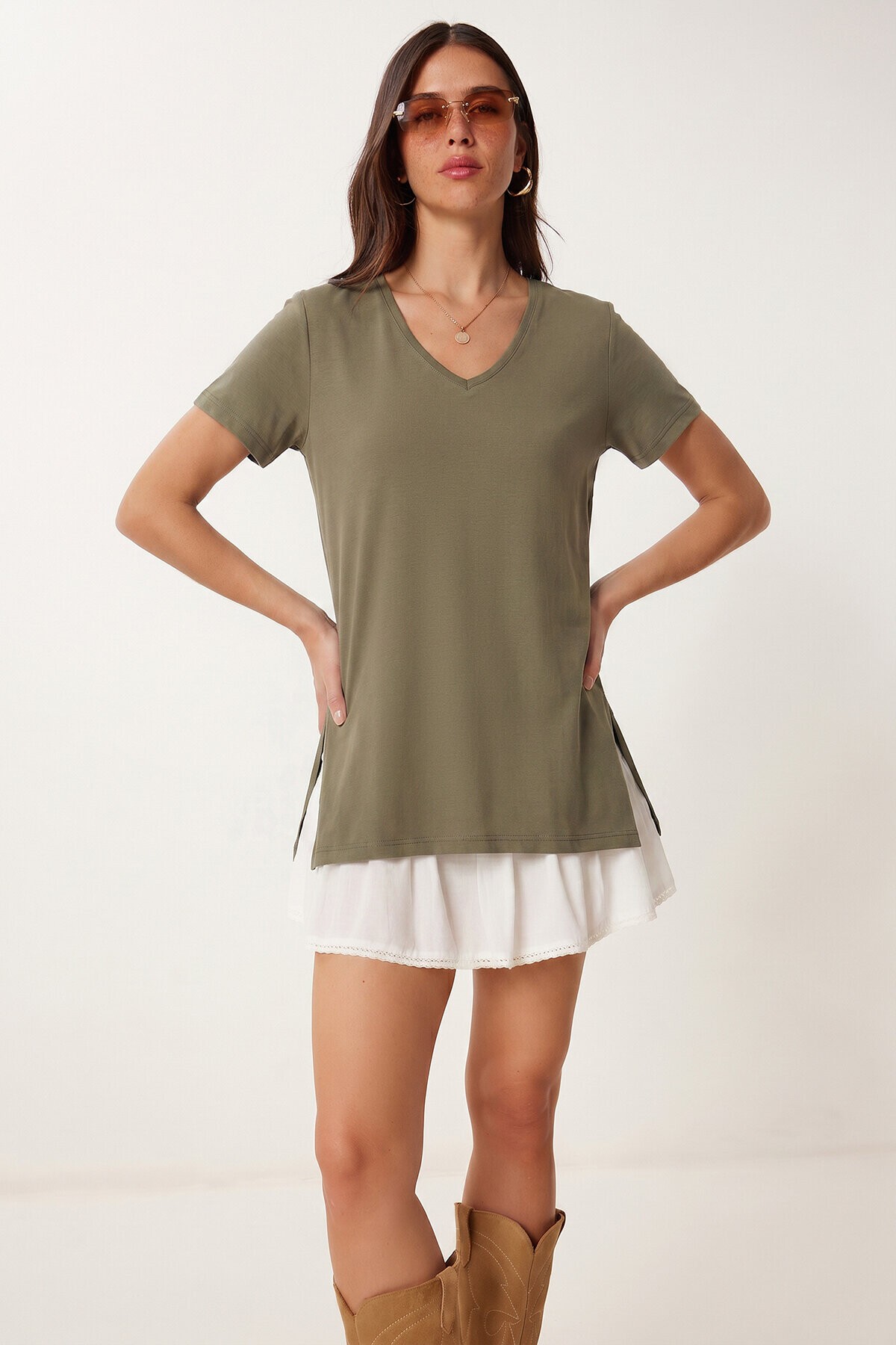 V Yaka Yırtmaçlı Viskon T-shirt HAKİ LRN0039