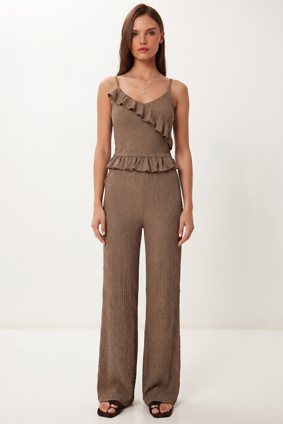 Volanlı Bluz Pantolon Krinkıl Takım VİZON LFW0025