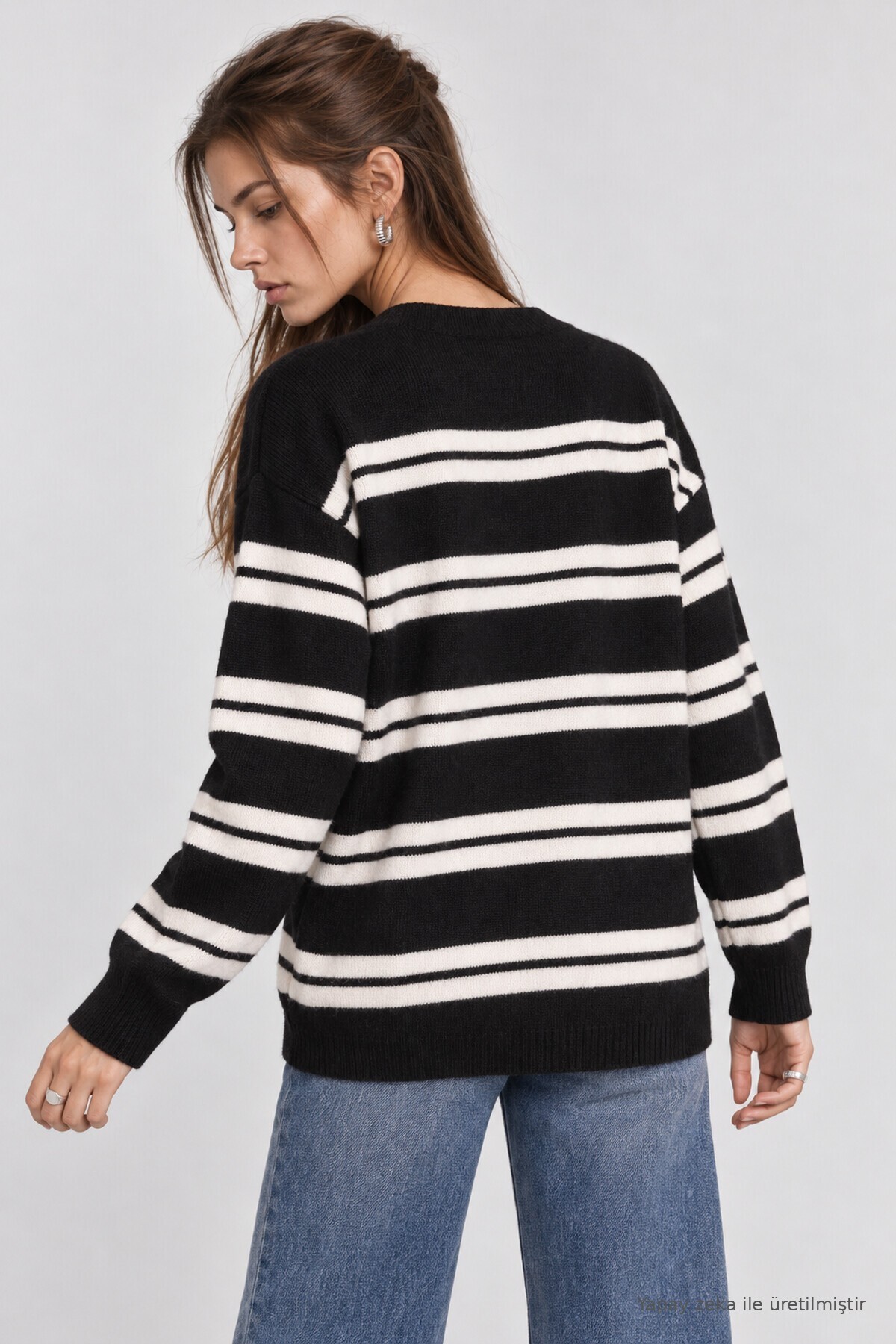 Çizgili Oversize Triko Kazak SİYAH EKRU LMA0001