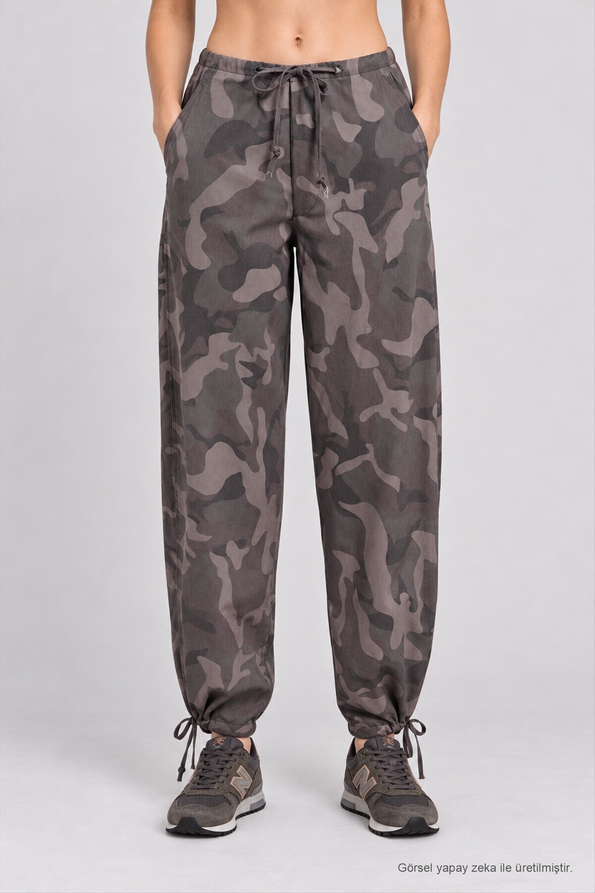 Kamuflaj Desenli Gabardin Pantolon FÜME LBY0116