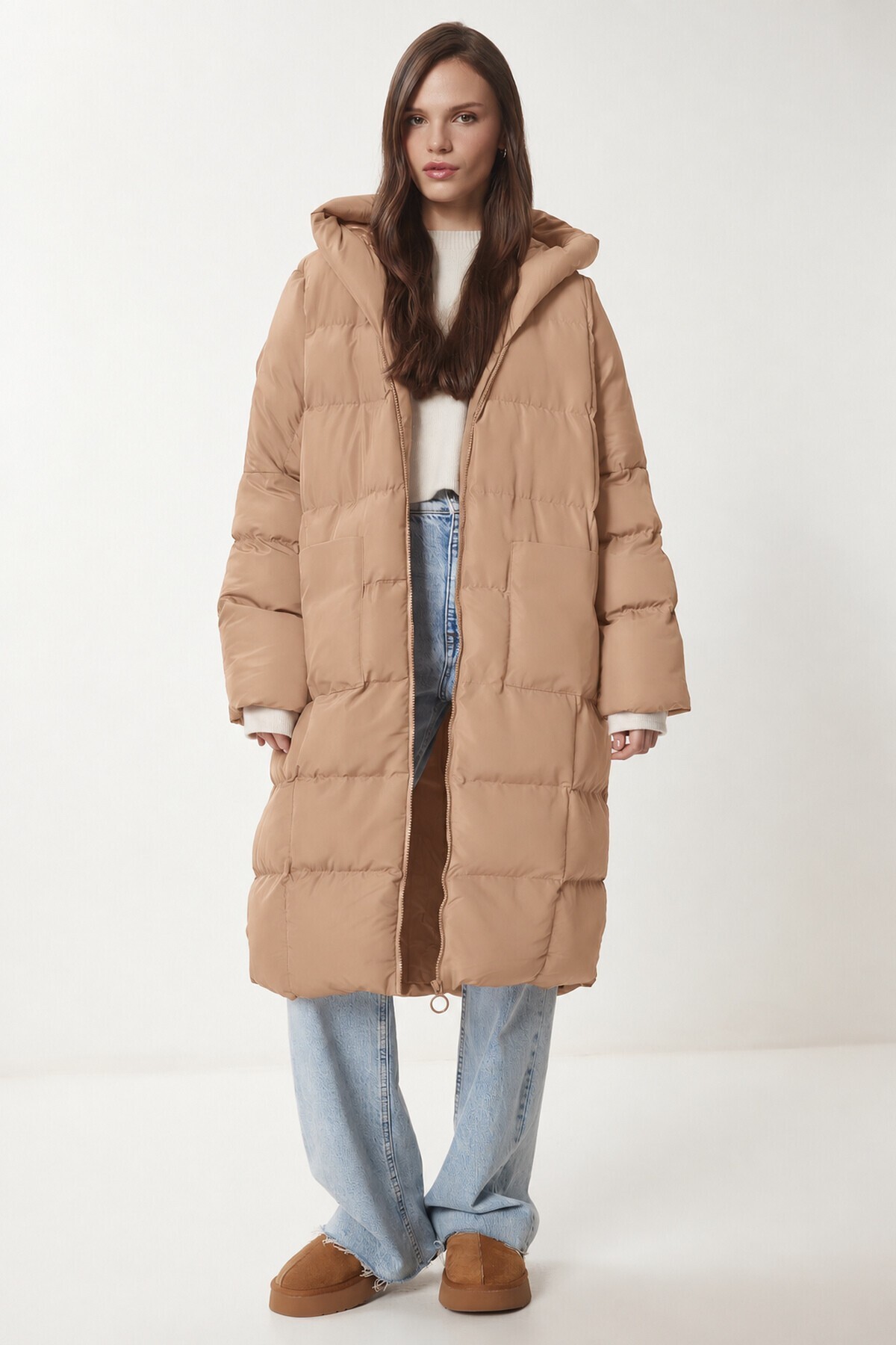 Kapüşonlu Oversize Uzun Şişme Kaban CAMEL LNT0001