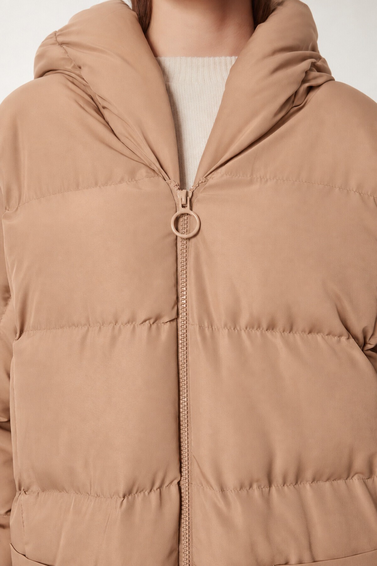 Kapüşonlu Oversize Uzun Şişme Kaban CAMEL LNT0001
