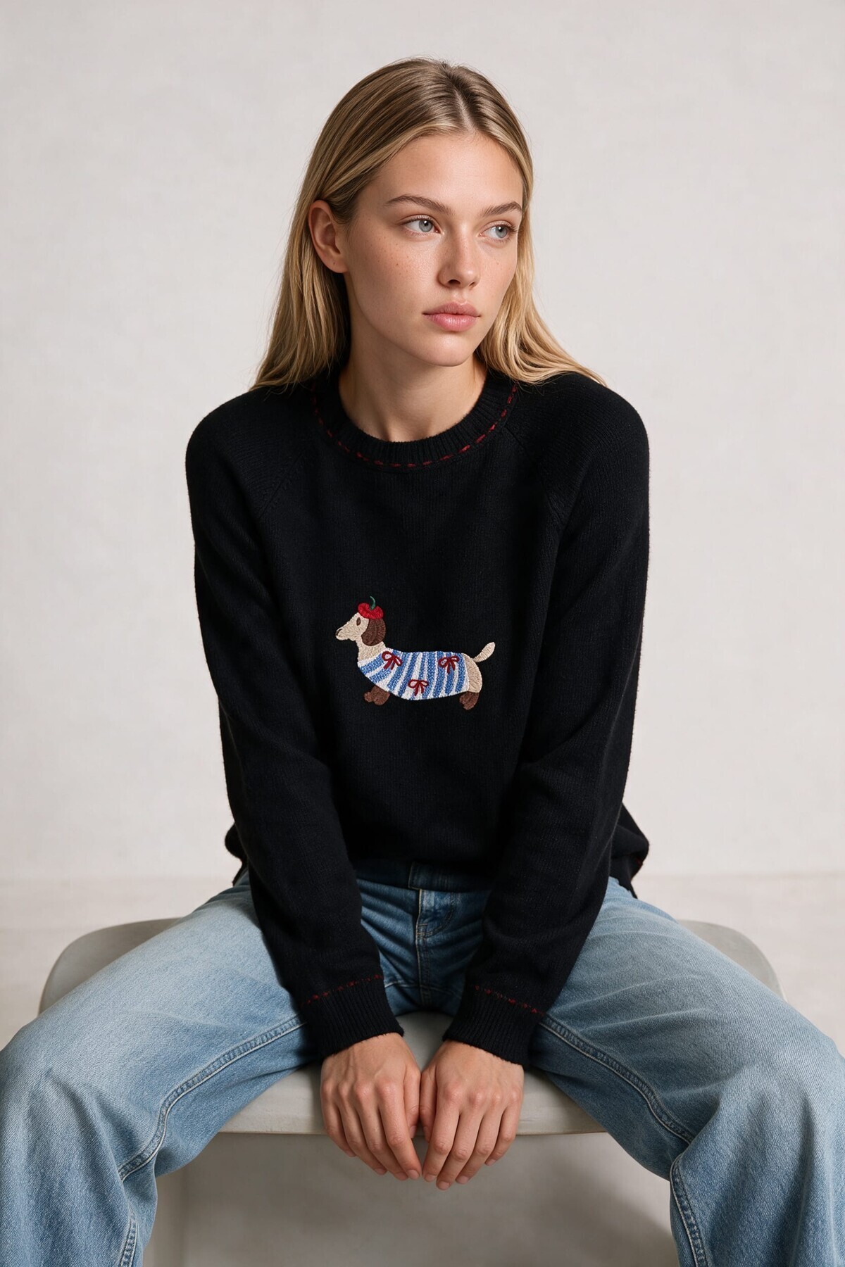 Nakış İşlemeli Oversize Triko Kazak SİYAH LYY0150