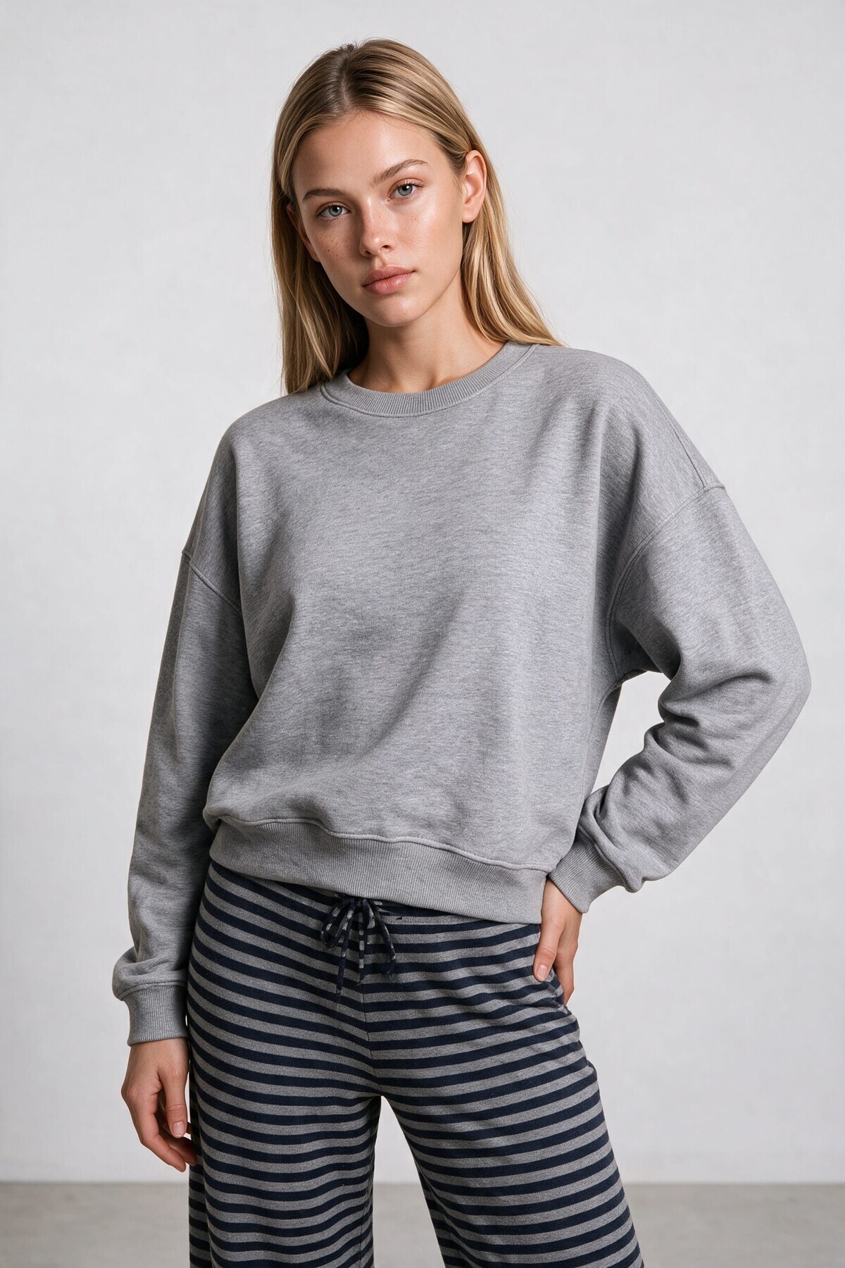 Oversize Şardonlu Basic Sweatshirt GRİ MELANJ LRN0082