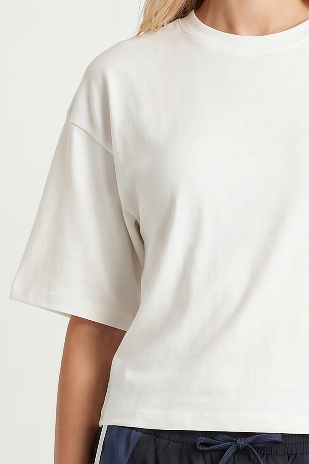 Yarasa Kollu Basic Modal T-shirt EKRU LUB0357