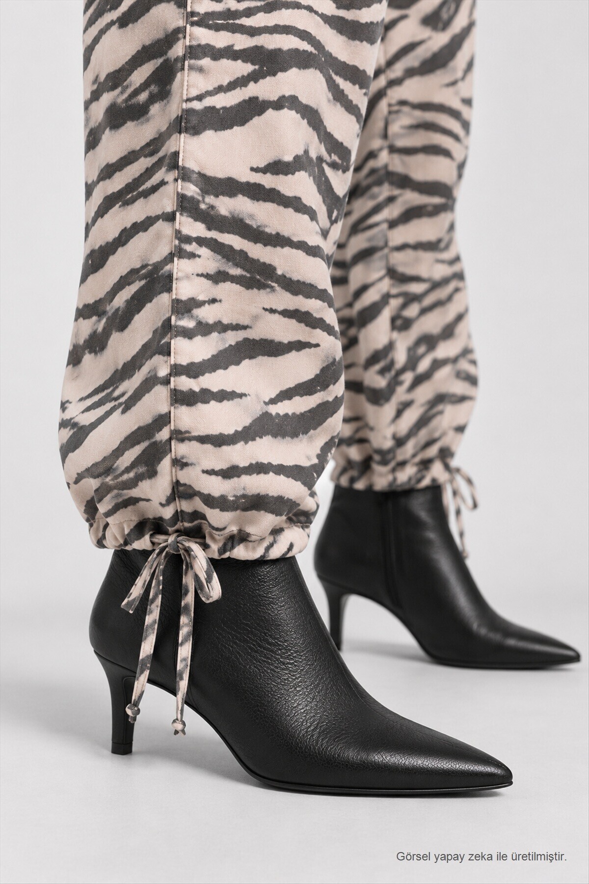 Zebra Desenli Gabardin Pantolon ANTRASİT KREM LBY0117