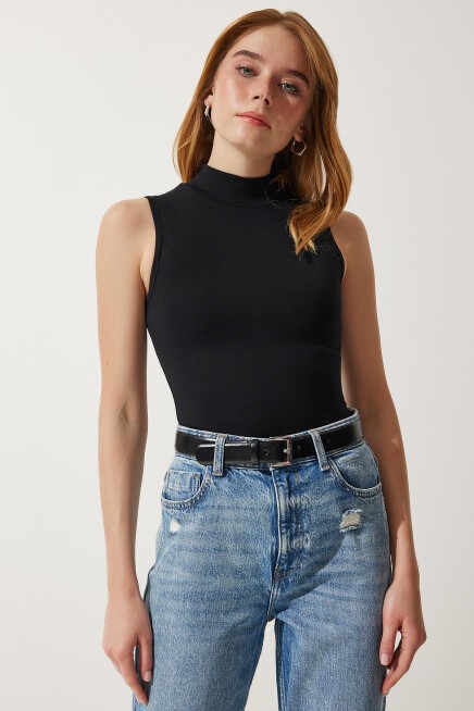 DİK YAKA KOLSUZ VİSKON ÖRME BLUZ