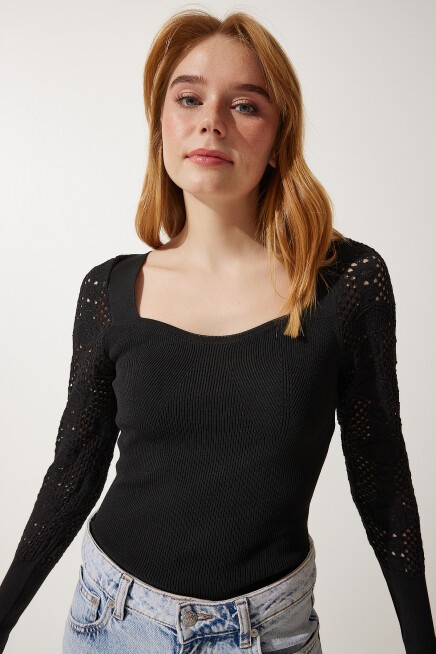 KALP YAKA AJURLU TRİKO BLUZ