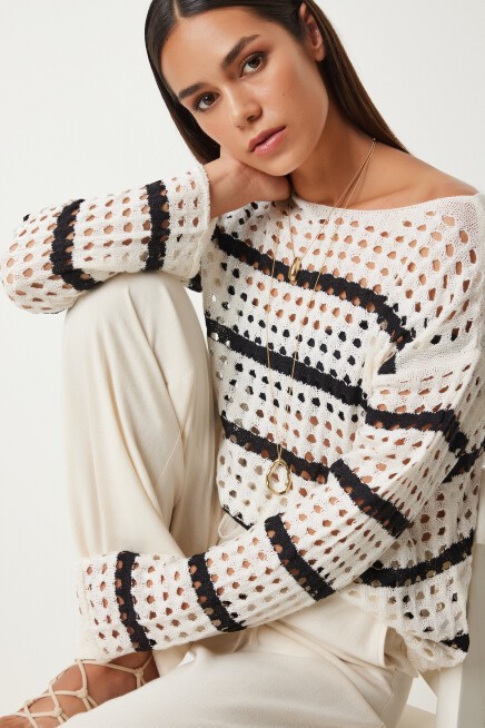 AJURLU ÇİZGİLİ TRİKO BLUZ