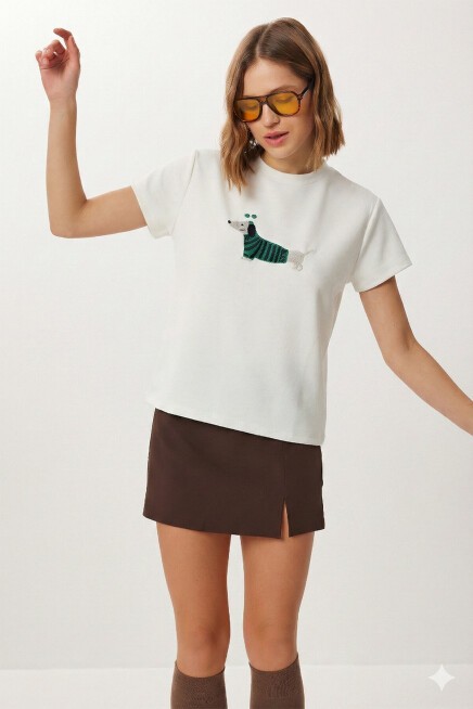 Armalı Nakışlı Pamuklu Örme T-shirt BEYAZ LCR0115