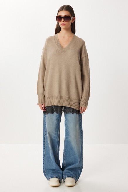 Oversize V Yaka Yumuşak Triko Kazak VİZON LCI0056
