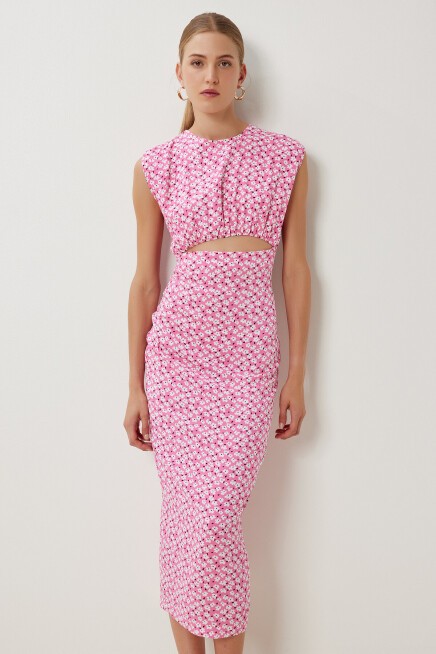 Desenli Cut Out Detaylı Viskon Elbise PEMBE BEYAZ LDP0073