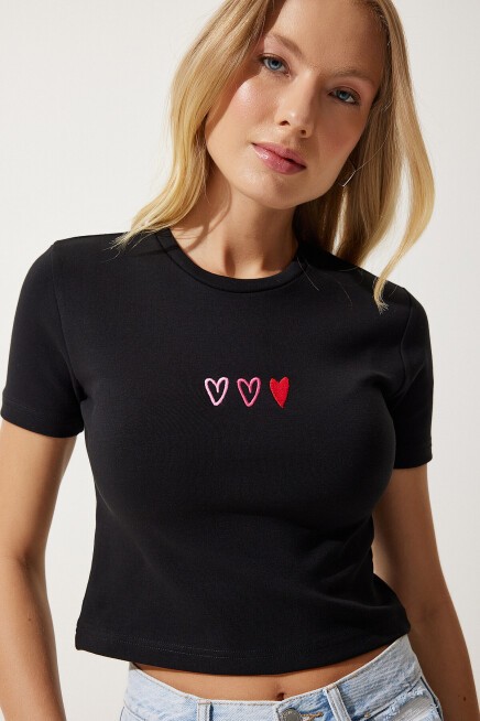 Kalp Nakışlı Crop Örme T-shirt SİYAH LMX0064
