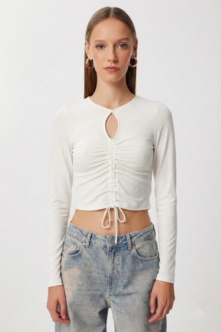 Büzgülü Cut Out Detaylı Örme Bluz ?? EKRU LEX0018