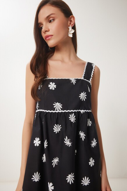Çiçekli Midi Poplin Elbise SİYAH BEYAZ LNS0049