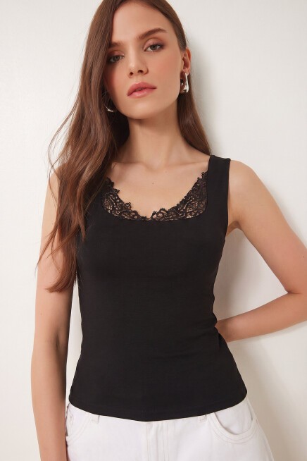 Güpürlü Kalın Askılı Modal Bluz SİYAH LMW0036