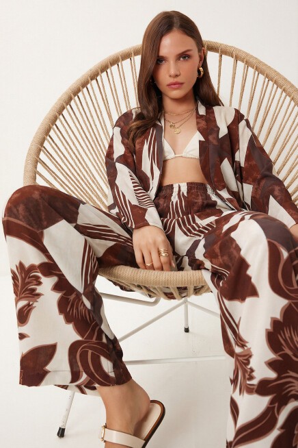 Desenli Yazlık Viskon Kimono Pantolon Takım KAHVERENGİ KEMİK LRN0013
