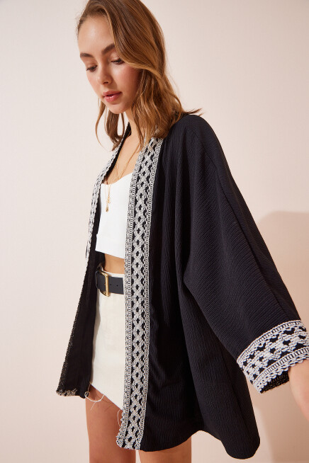 NAKIŞ İŞLEMELİ KRİNKIL KİMONO