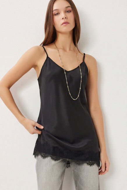 Dantelli Saten Yüzeyli Kamisol Bluz SİYAH LNT0024