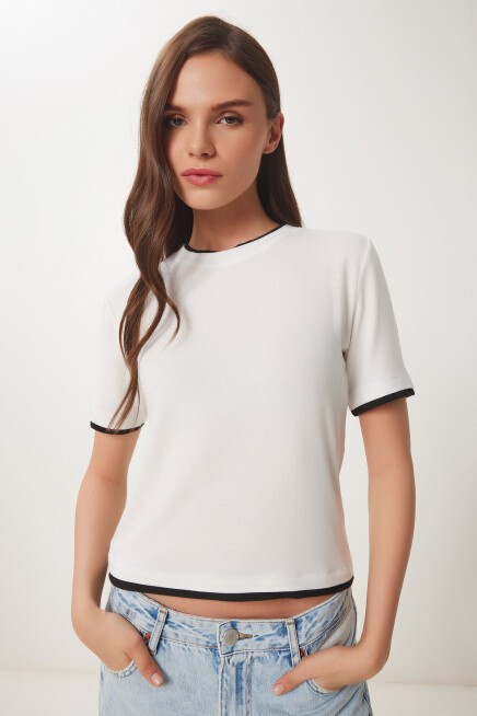 Kontrast Şerit Detaylı Örme T-shirt KEMİK SİYAH LUS0111