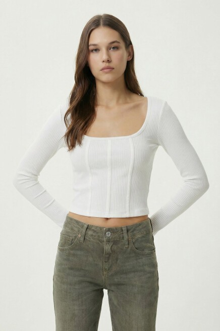 Biye Detaylı Crop Fitilli Örme Bluz EKRU LZE0008
