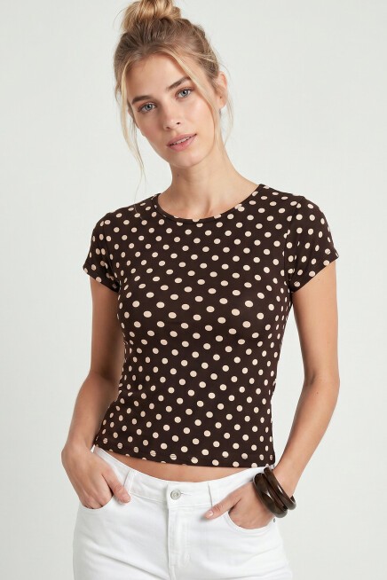 Puantiye Desenli Polyamid T-shirt KAHVERENGİ LZV0083