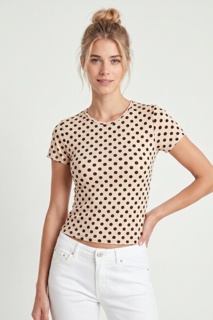 Puantiye Desenli Polyamid T-shirt KREM LZV0083