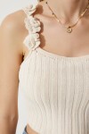 Çiçekli Askılı Crop Triko Bluz KREM LAV0008