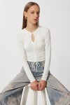 Büzgülü Cut Out Detaylı Örme Bluz ?? EKRU LEX0018