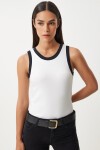 Kolsuz Kontrast T-Shirt BEYAZ LNJ0002