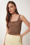 Gold Aksesuarlı Crop Fitilli Triko Bluz KAHVERENGİ LKİ0028