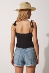 Püskülü Bağlamalı Crop Triko Bluz SİYAH LKİ0024