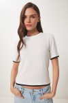 Kontrast Şerit Detaylı Örme T-shirt KEMİK SİYAH LUS0111