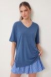 V Yaka Yırtmaçlı Viskon T-shirt KOBALT MAVİ LRN0039